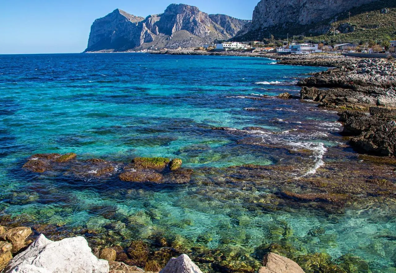 Appartamento Ciuri Ciuri Isola delle Femmine 0*,  Italia